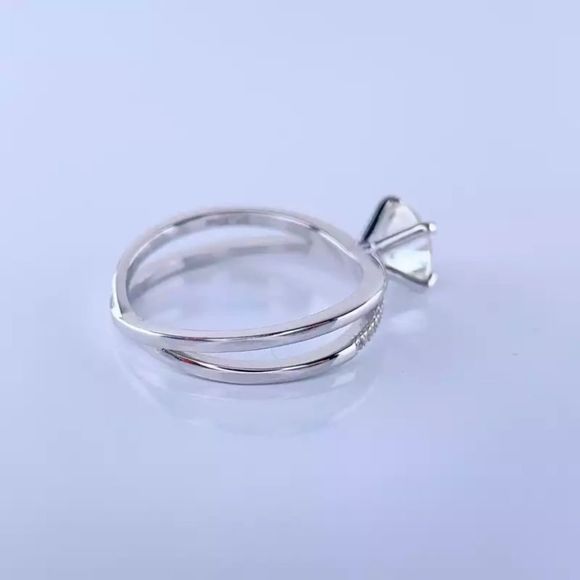 1ct D Moissanite Platinum Plated Ring - Picture 9 of 13